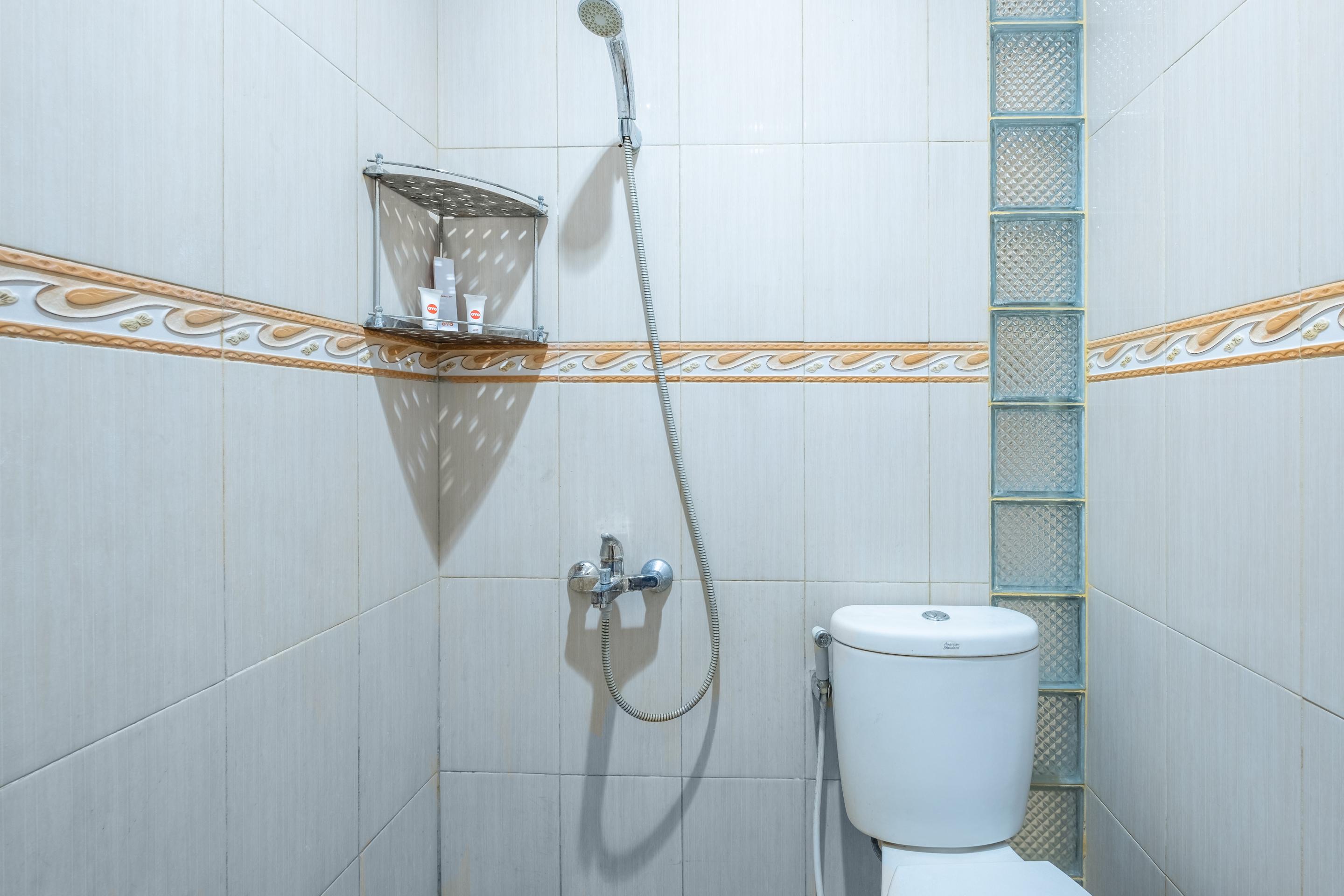 Oyo Collection O 1032 Rahayu Residence Syariah Cirebon Εξωτερικό φωτογραφία